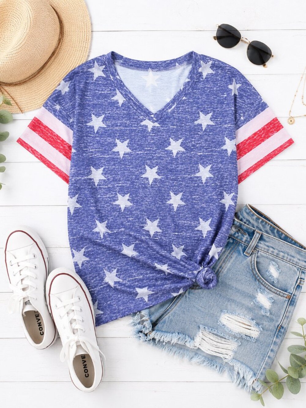 Patriotic Star Print Striped Sleeve V Neck Tee Medium - Picture 5 of 5